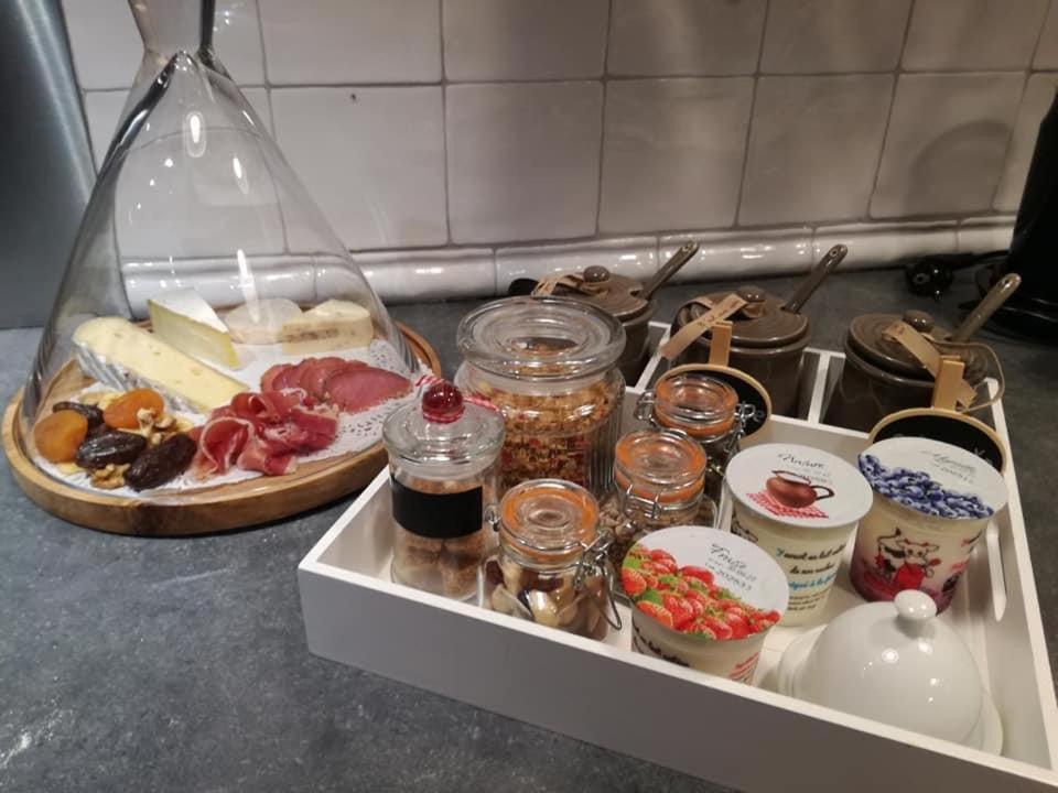 La Maison Bleue Juillac  外观 照片