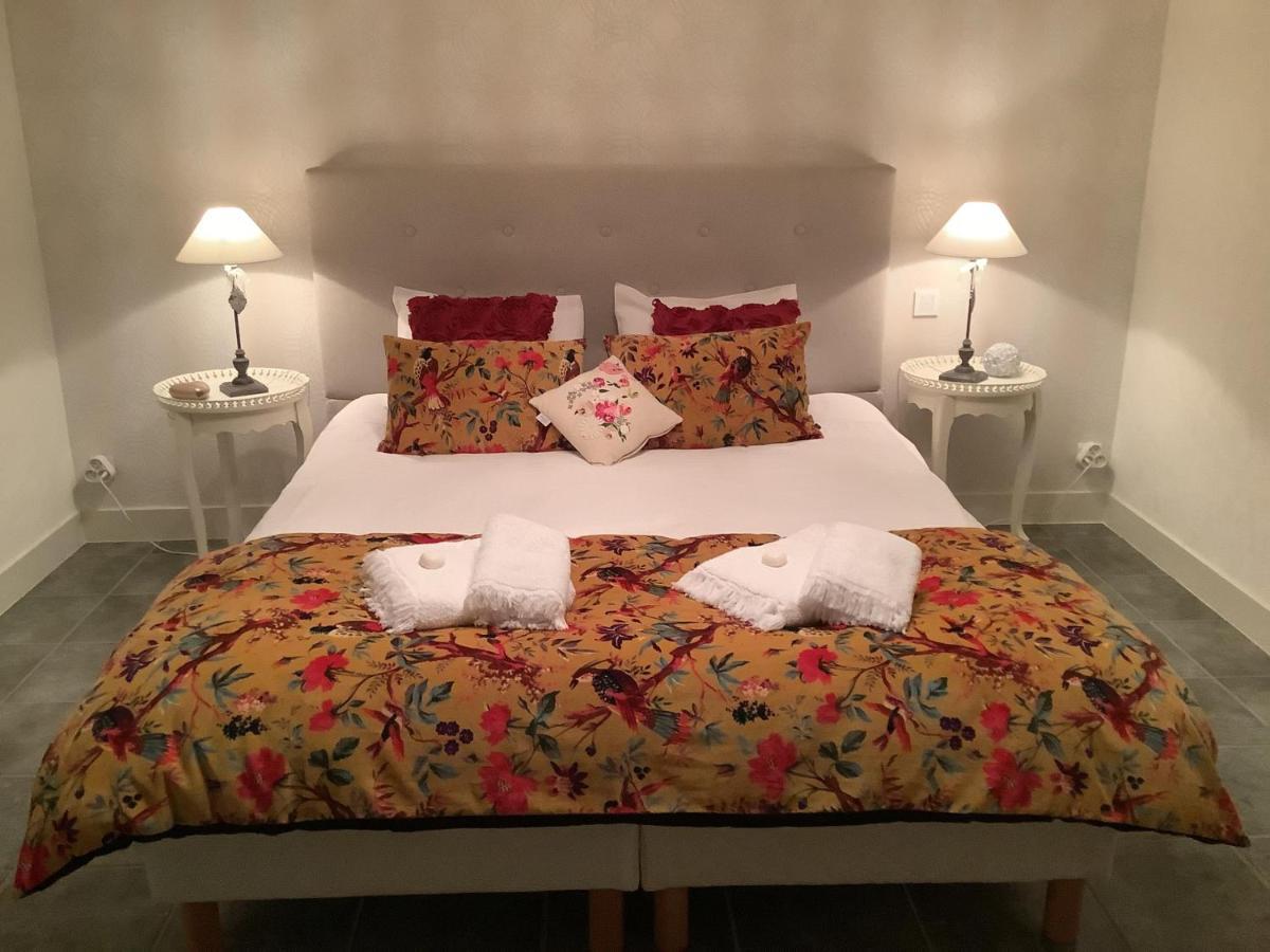 La Maison Bleue Juillac  外观 照片